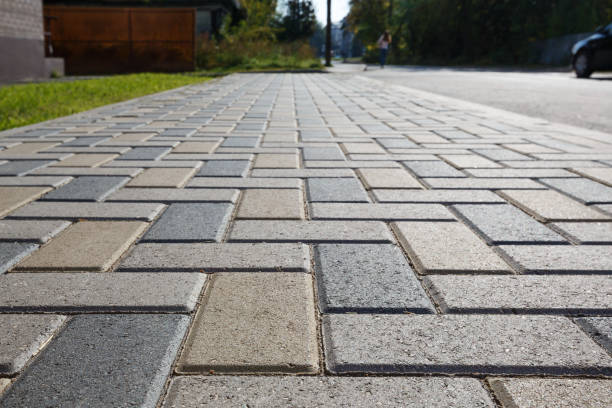 Best Professional Driveway Pavers  in Edgerton, WI